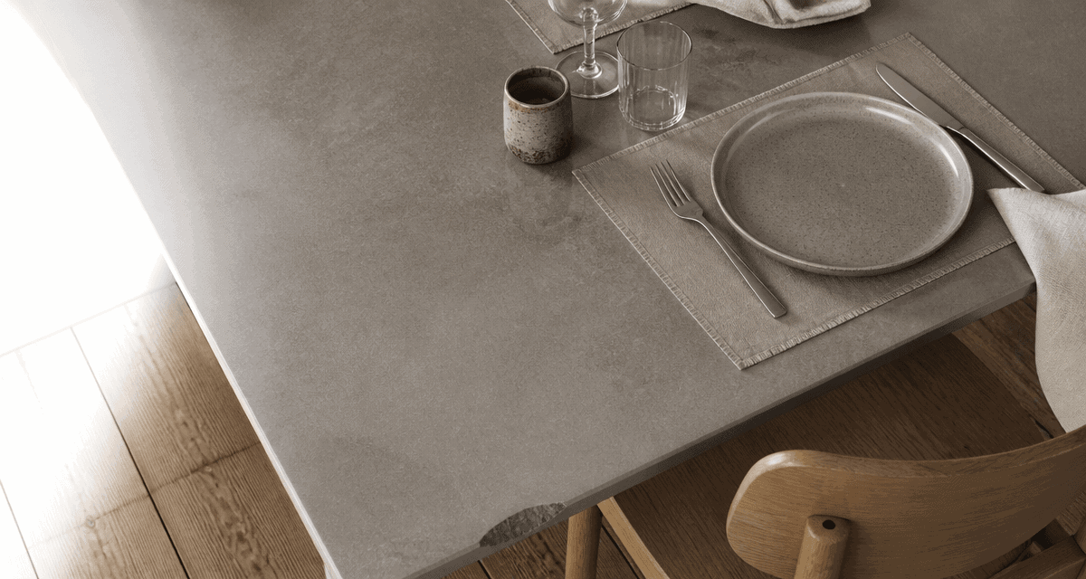 Table céramique inconvénient éclat sur le bord