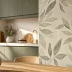 4 murs papier peint cuisine vinyle ou intissé, mur d’accent en cuisine moderne